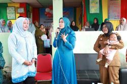 Bupati Afni Zulkifli: Jadi Motivasi Baru bagi Kader Posyandu